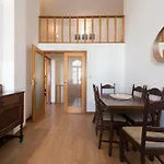 Lovelystay - The Getaway Duplex - Free Parking Daire