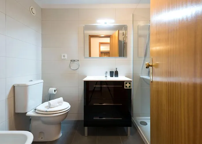 Appartamento Lovelystay - The Getaway Duplex - Free Parking Oporto