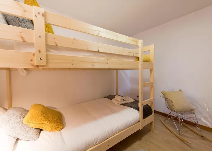 Lovelystay - The Getaway Duplex - Free Parking Oporto