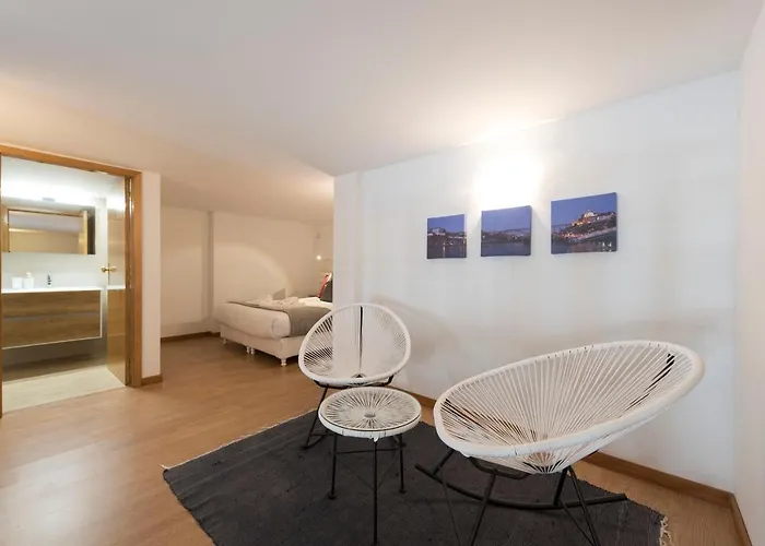 Appartamento Lovelystay - The Getaway Duplex - Free Parking